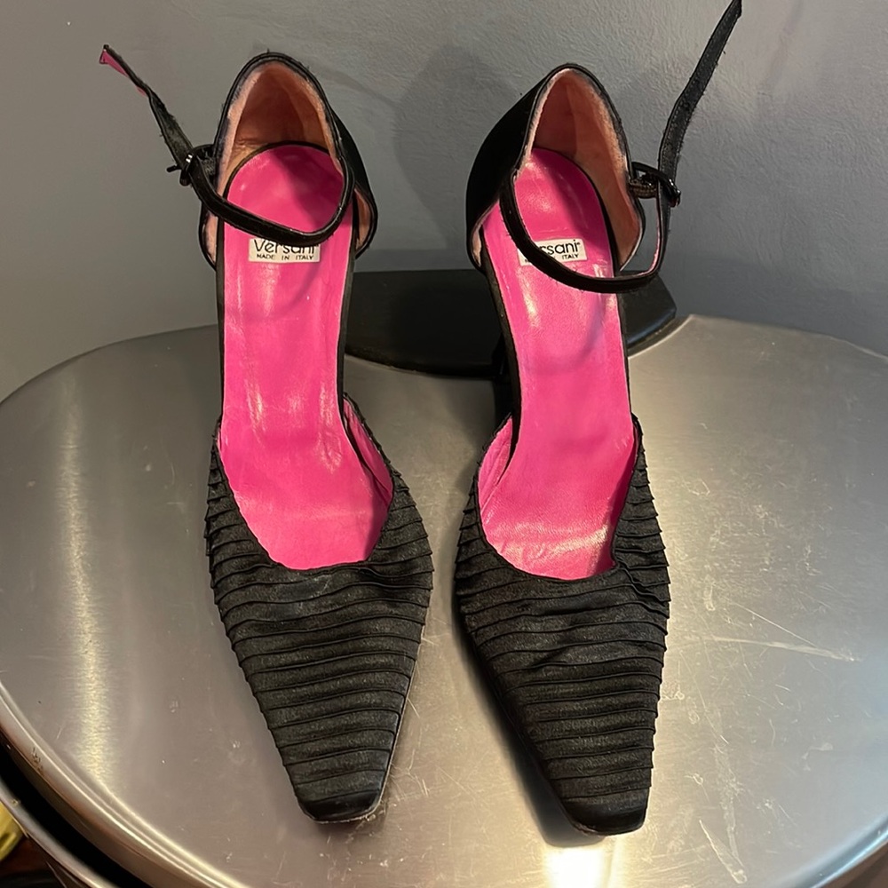 Versani black satin dress heels size 8!